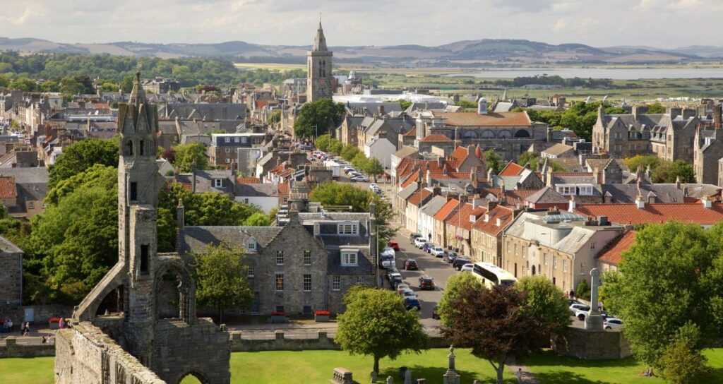 the-crown-filming-locations-st-andrews