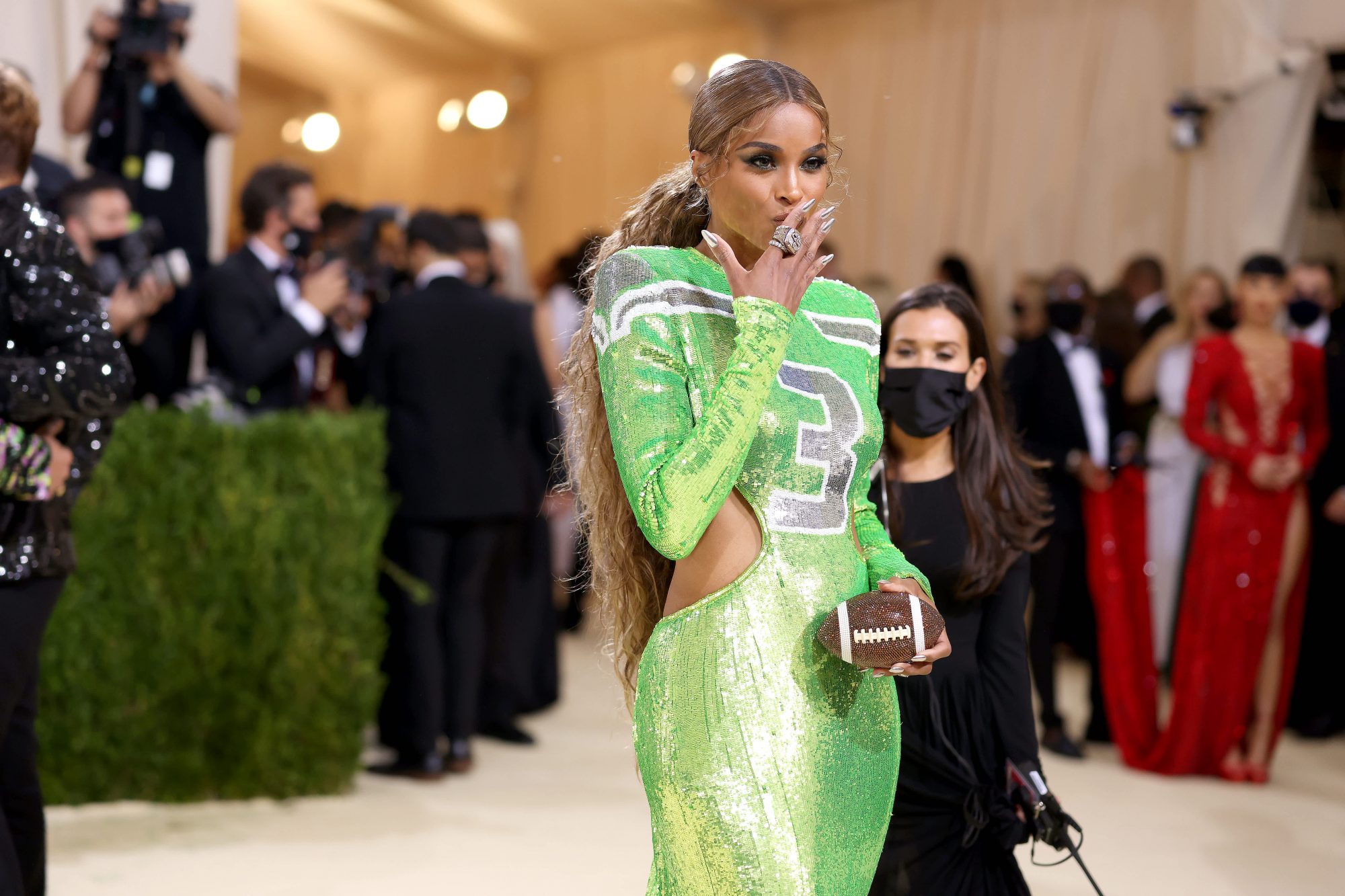 Ciara's dress at the Met Gala inspired by Russell Wilson's jersey