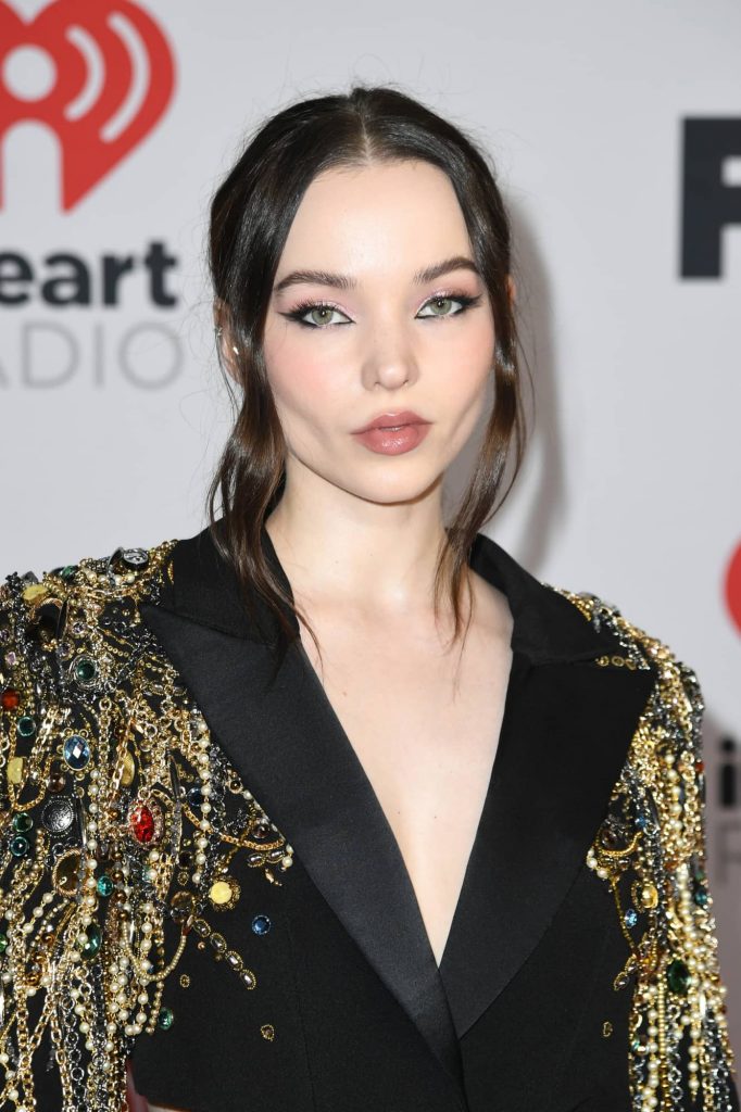 Dove Cameron's Pirate-Inspired Dress Is Dripping in Gold Chains ...