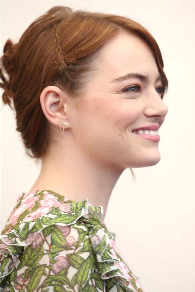 Emma Stone messy chignon