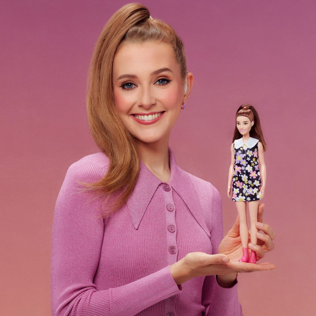 voor ontslaan barst Strictly"'s Rose Ayling-Ellis Unveils First Barbie Doll With Hearing Aid -  POPSUGAR Australia