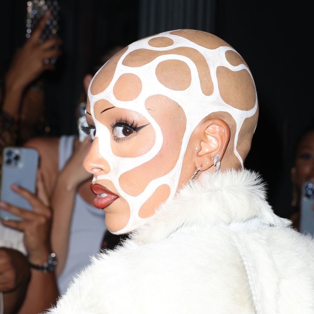 Doja Cat white face paint at Vogue World