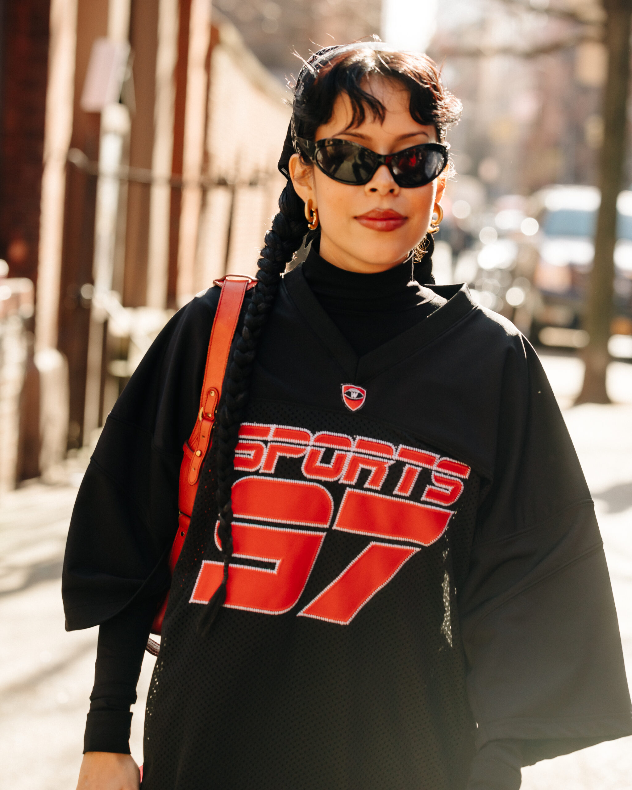 9 Effortlessly Cool Ways to Style a Baseball Jersey - POPSUGAR Australia