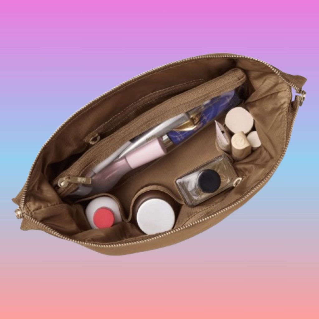 Travel toiletry bag